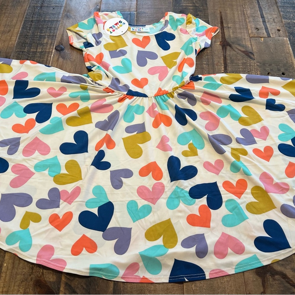 Dot Dot Smile size 5/6 girls hearts Cap sleeve twirl dress New